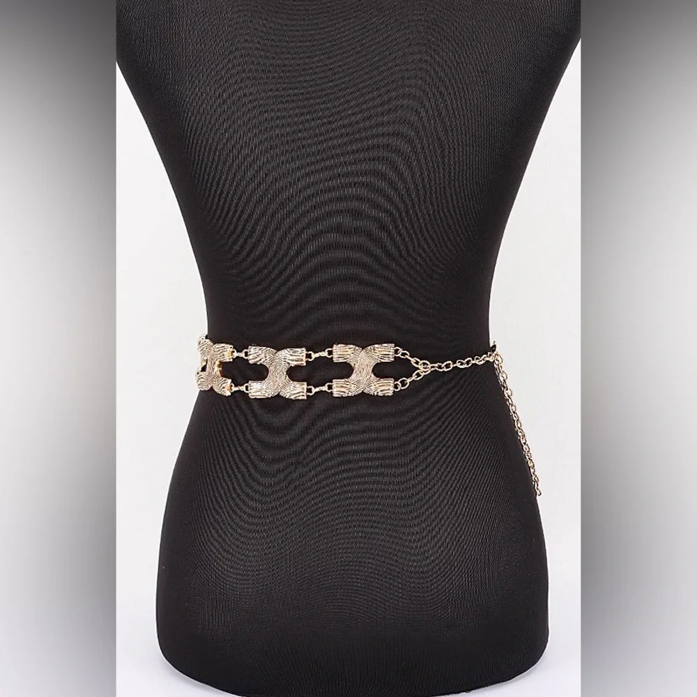Gold or Silver Textured X-link Metal Chain Statement Belt